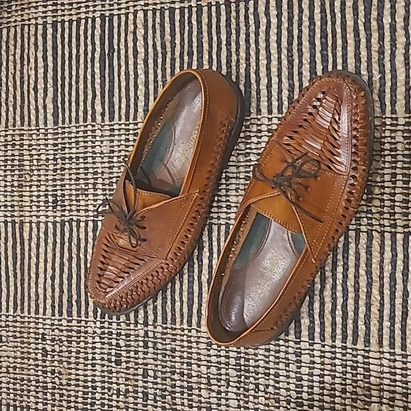 WOVEN LEATHER LOAFERS