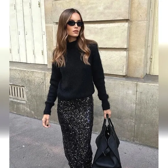 ZARA SEQUIN MIDI SKIRT size XS Black