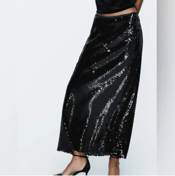 ZARA SEQUIN MIDI SKIRT size XS Black